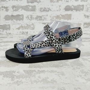 NEW Stuart Weitzman Women’s Vail Animal Leopard Print Velcro Sandals V59